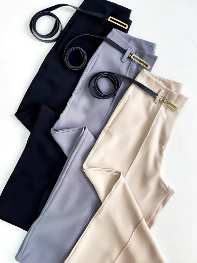 Calça Feminina Pantalona em Alfaiataria com Cinto Ref. 1013