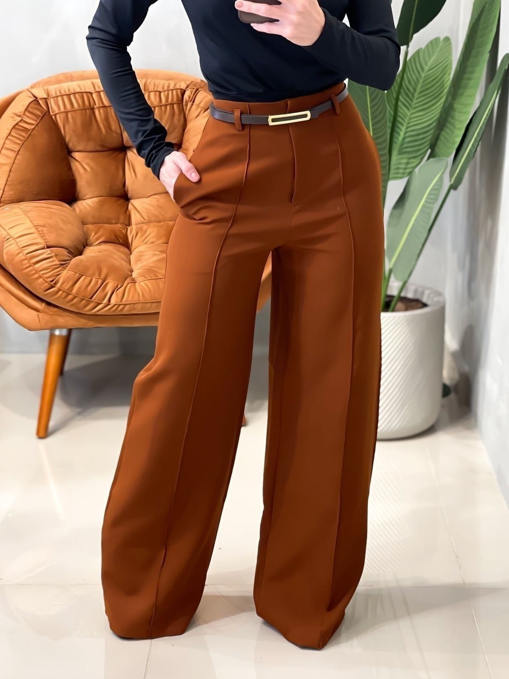 Calça Feminina Pantalona em Alfaiataria com Cinto Ref. 1013